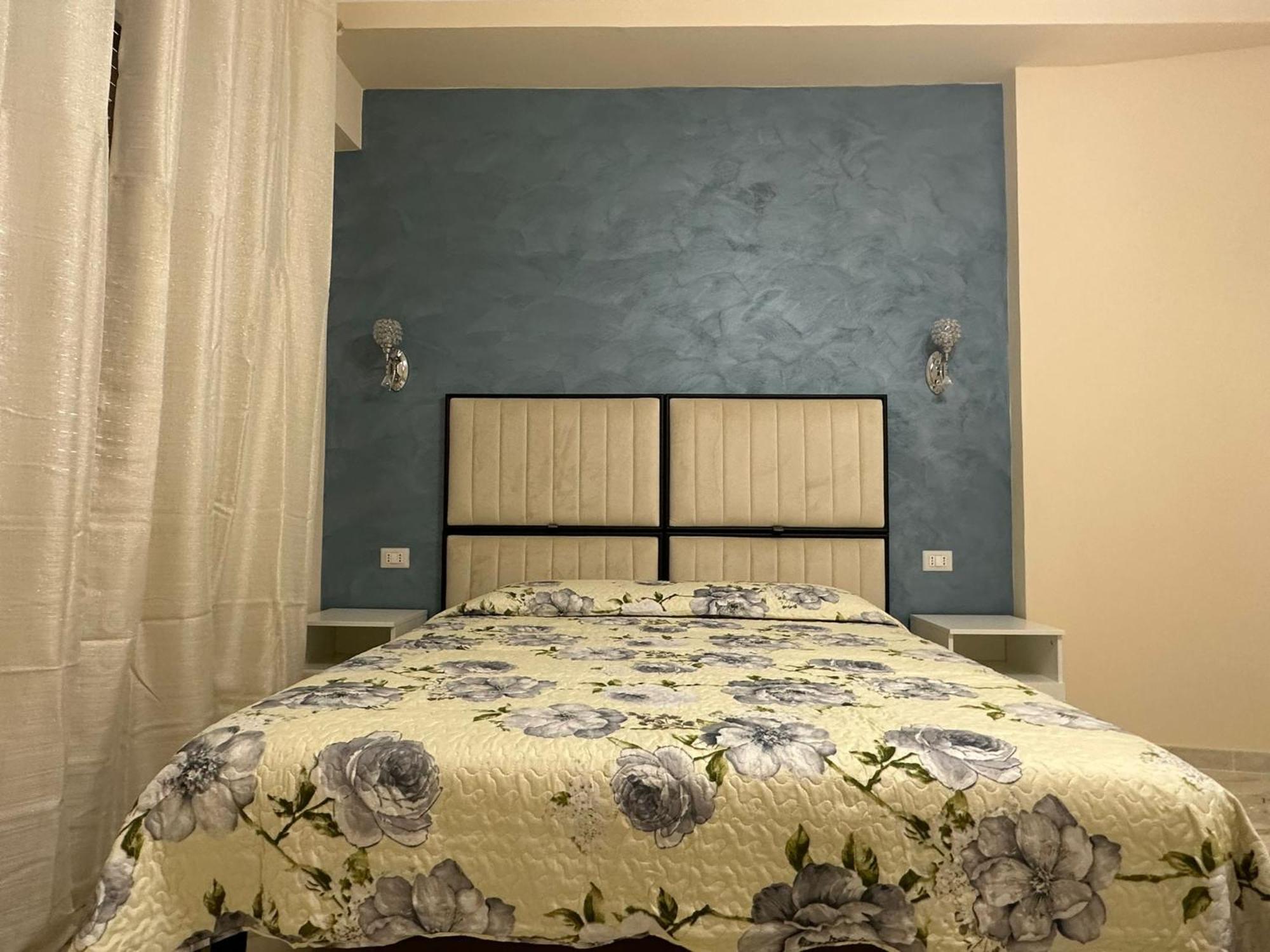 Torino Holidays Home Rome Bagian luar foto